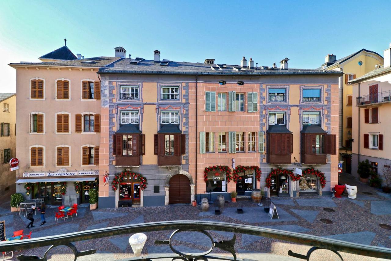 Charmant Appartement Au Coeur De Sion Exterior photo